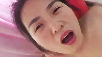 饥渴的极品美艳熟女少妇连干两炮还不满足