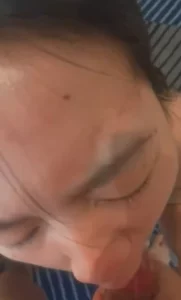 和同事出差射嘴里直接咽下去了